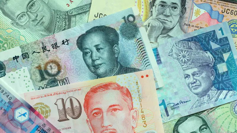 离岸人民币价格走势分析，人民币汇率，破7，人民币对美元，中国人民银行货币政策调整，最新市场操作，中国基本面数据