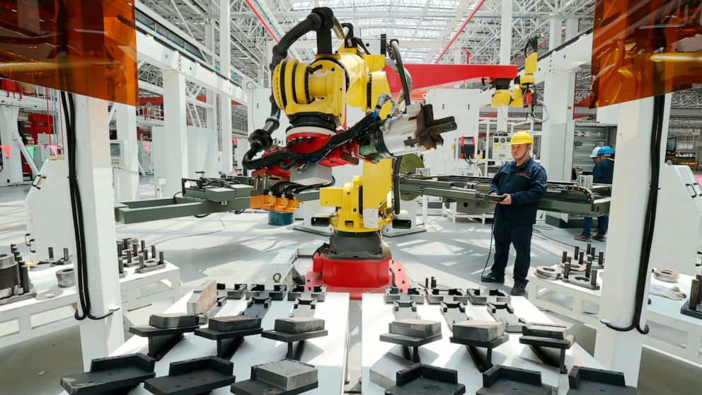 PMI报告解读：中国3月制造业活动大幅反弹并重返扩张区间 