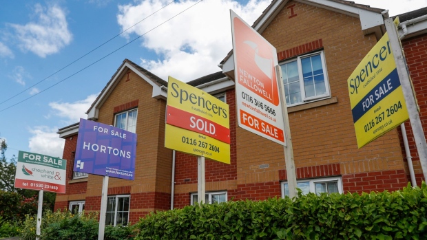 随着抵押贷款利率下降，英国房地产市场状况大幅改善